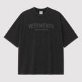 Patterned Statement graphic T-shirt Black Colorful Lucky with Polished Detail