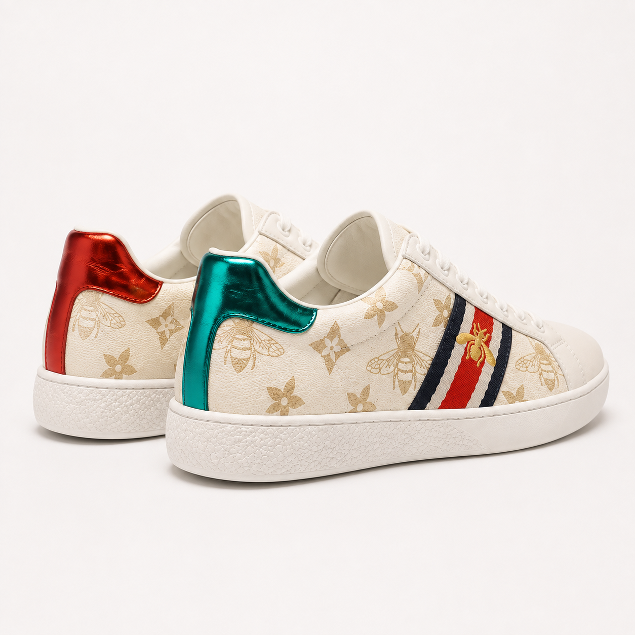 Gucci Bee Series Retro Style White Shoes