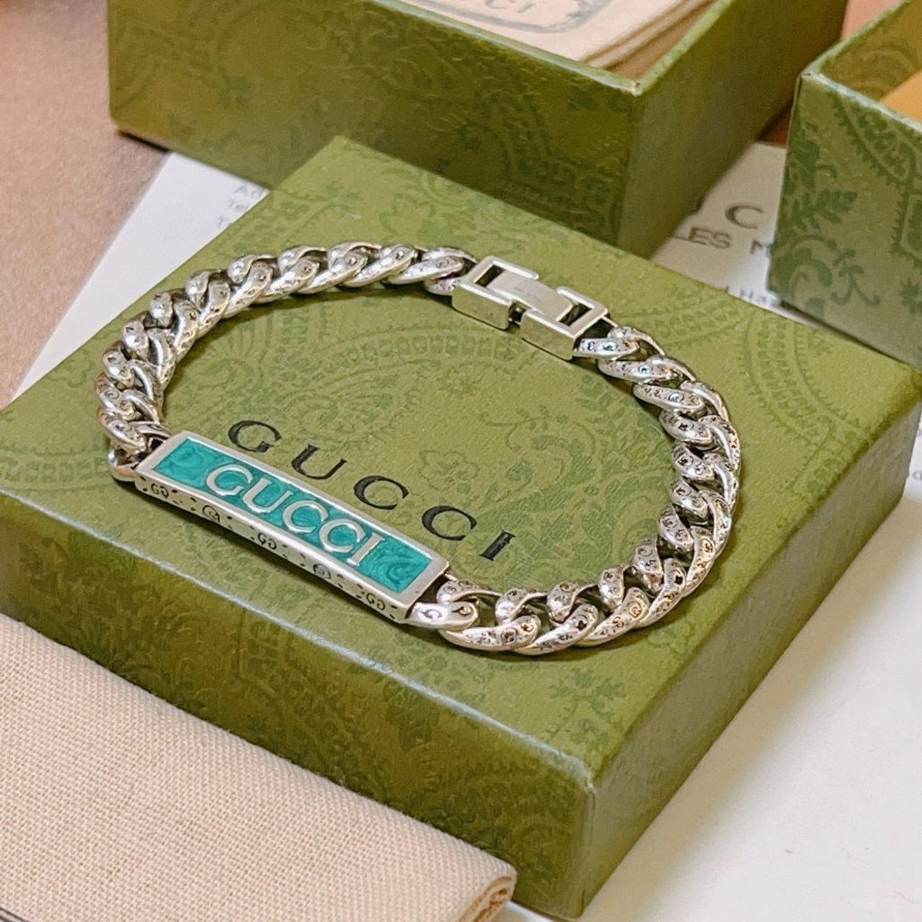 Gucci retro-style silver bracelet