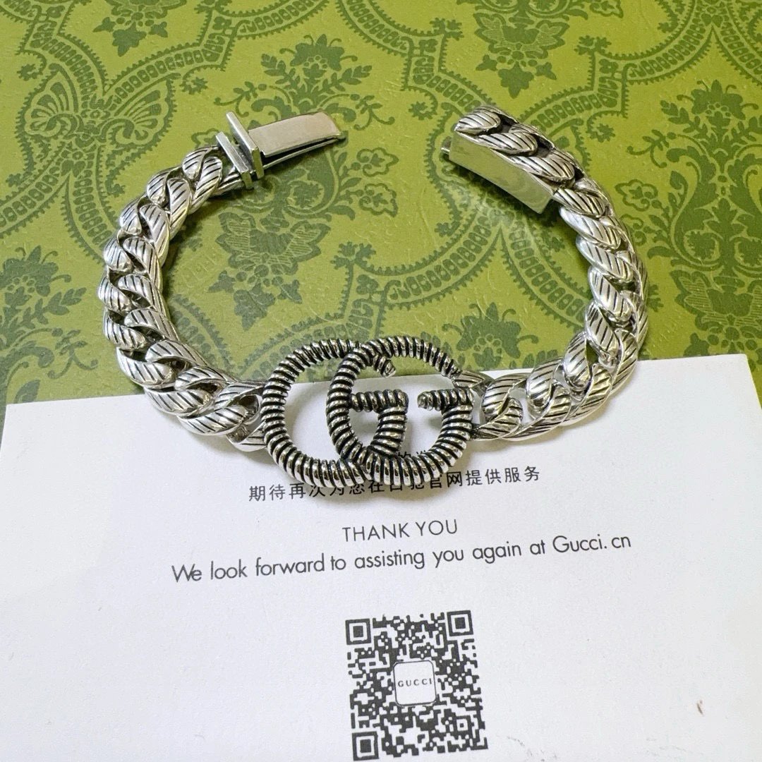 Gucci Double G Retro Style Silver Bracelet