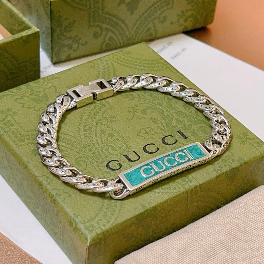 Gucci retro-style silver bracelet