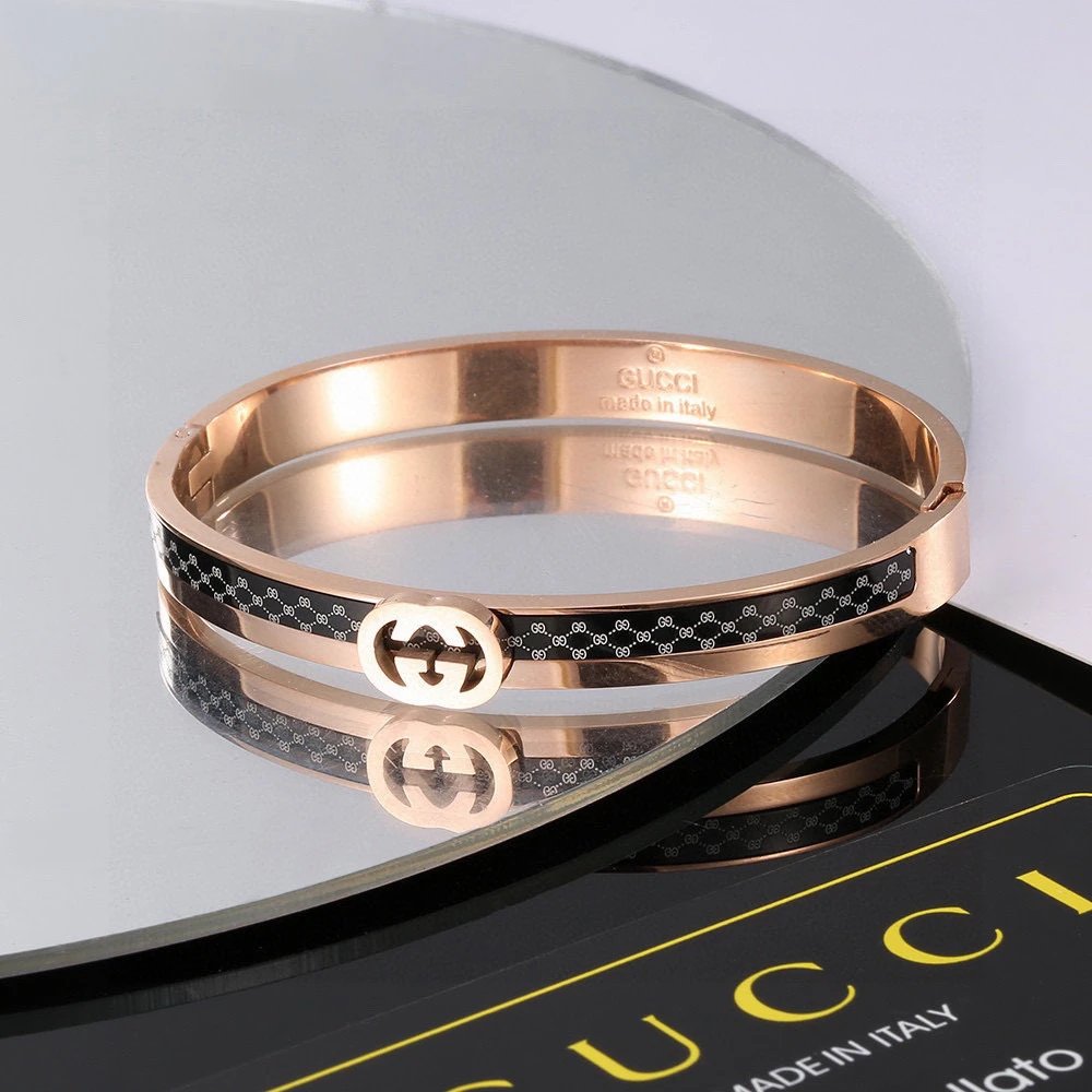 Gucci Double G Vintage Rose Gold Bracelet