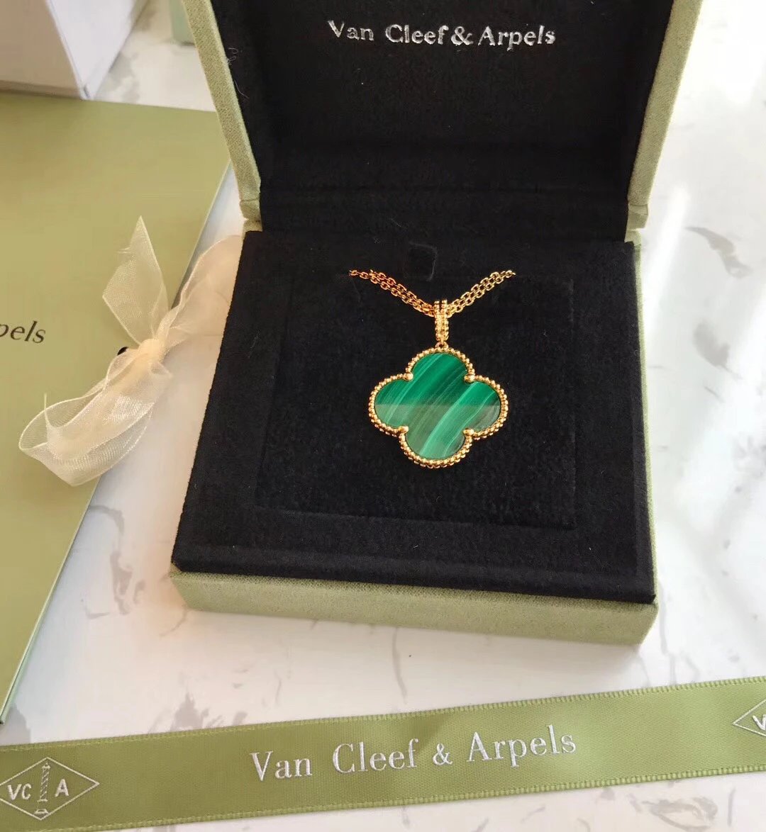 Van Cleef & Arpels Four-leaf Clover Green Necklace