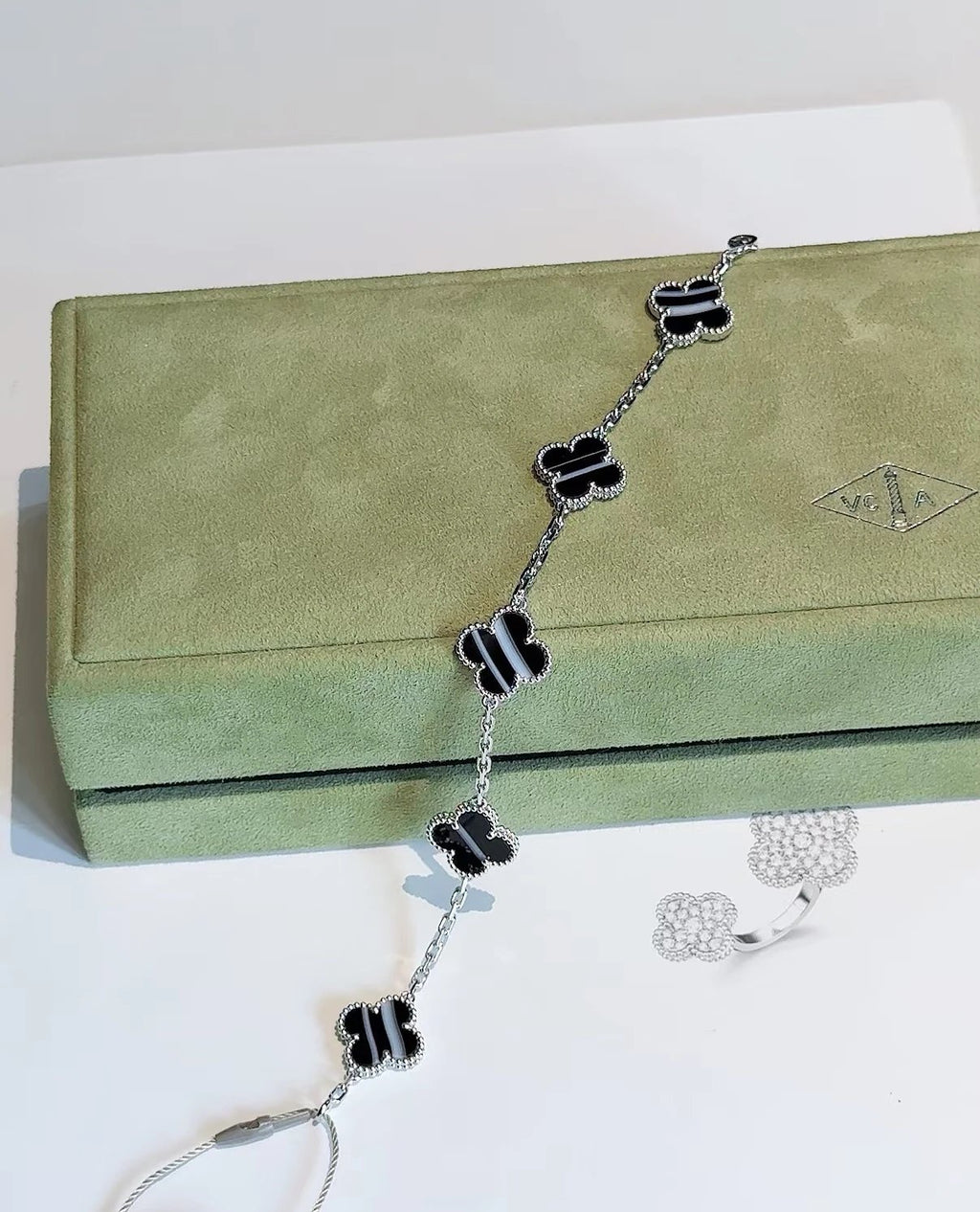 Van Cleef & Arpels Four-Leaf Clover Black Bracelet