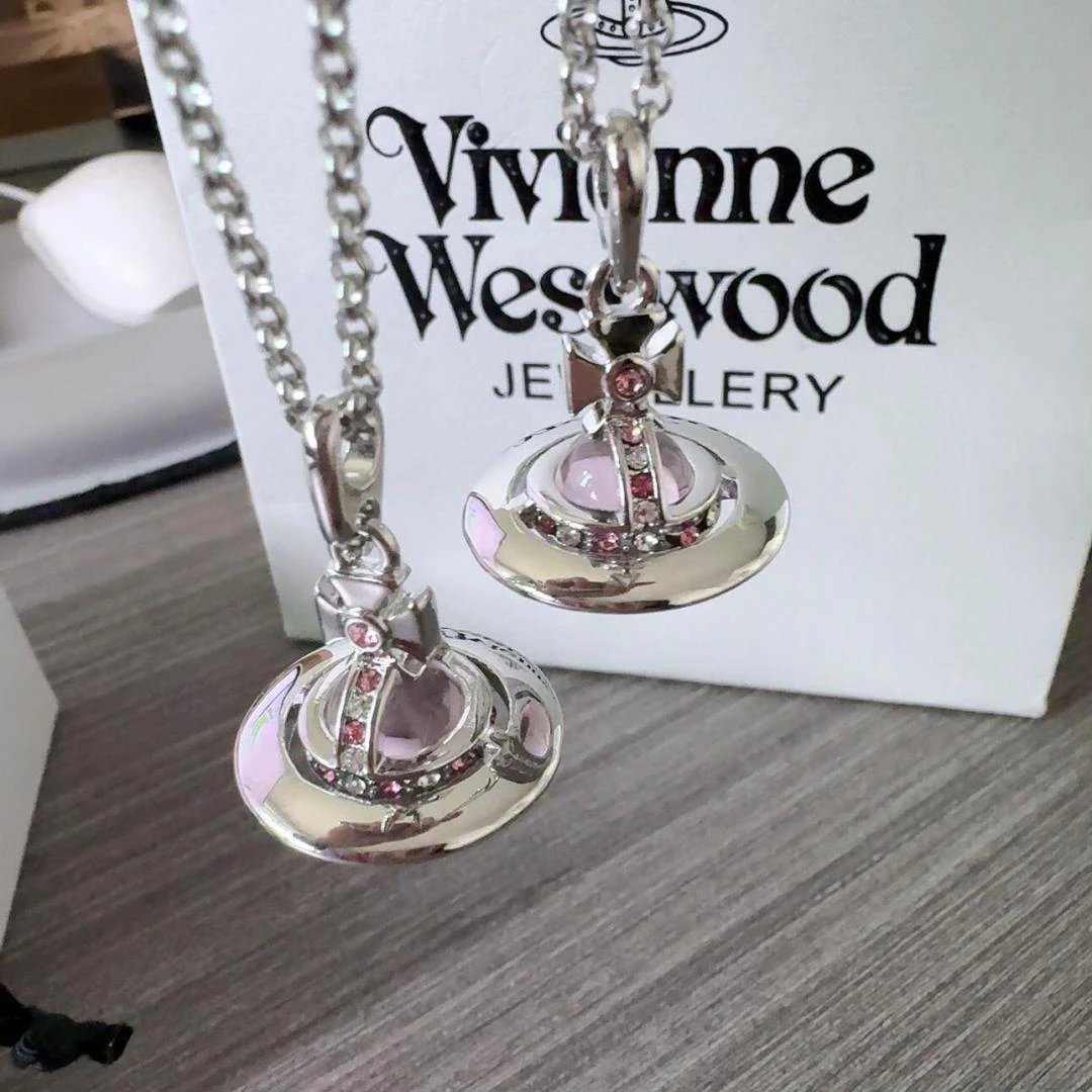 Vivienne Westwood Saturn series silver necklace