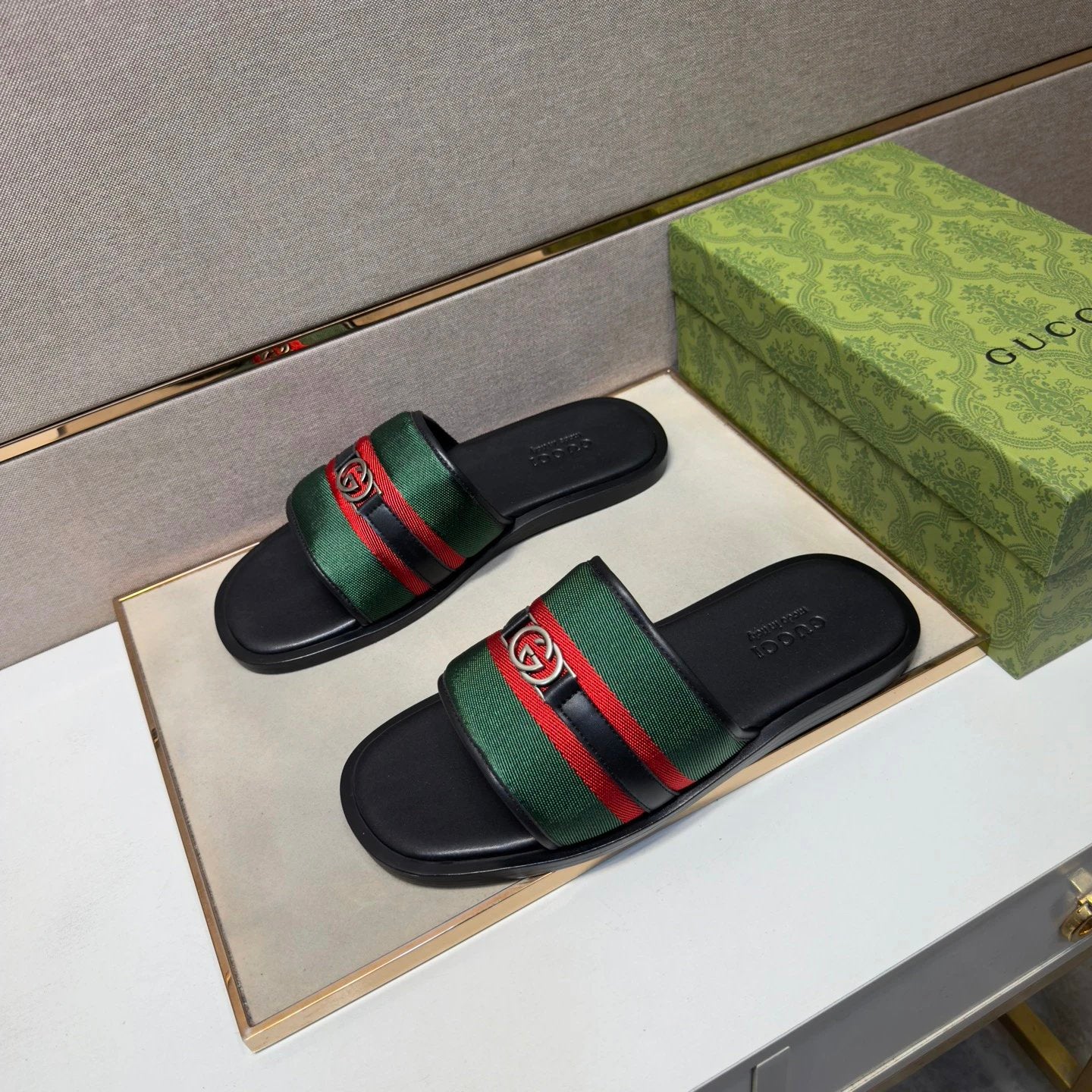 Gucci Classic Double G Retro Green and Black Casual Slide Sandals