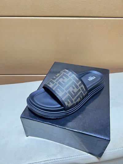 Fendi FF Monogram Vintage-style Brown and Black Slippers