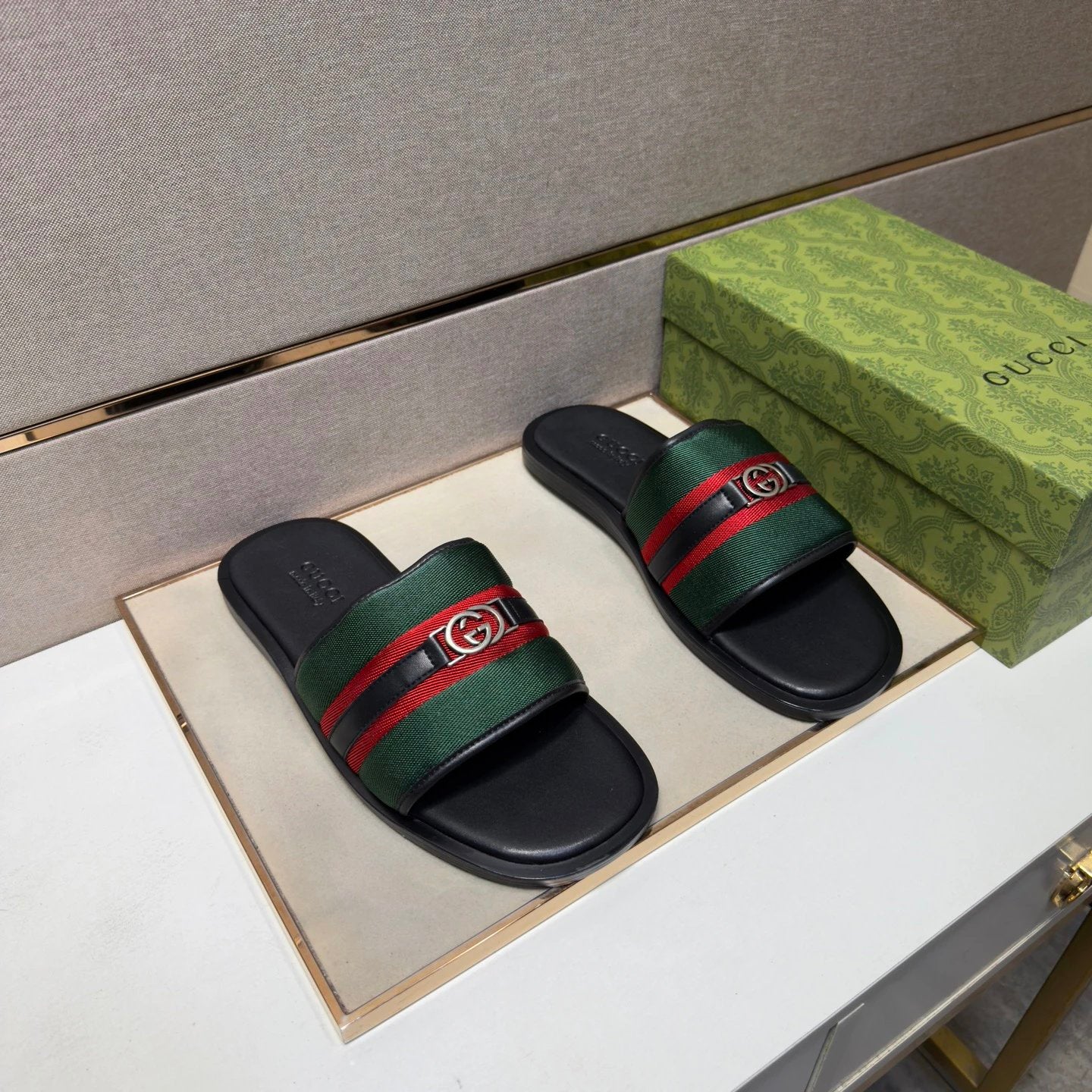 Gucci Classic Double G Retro Green and Black Casual Slide Sandals