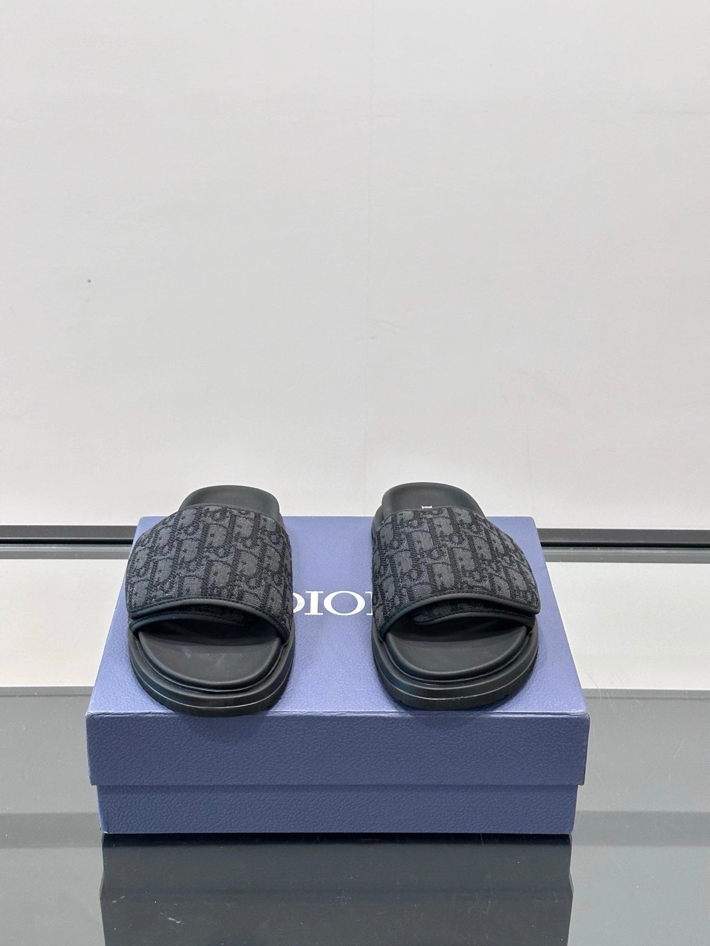 Dior Monogram Light Luxury Style Black Slide Sandals