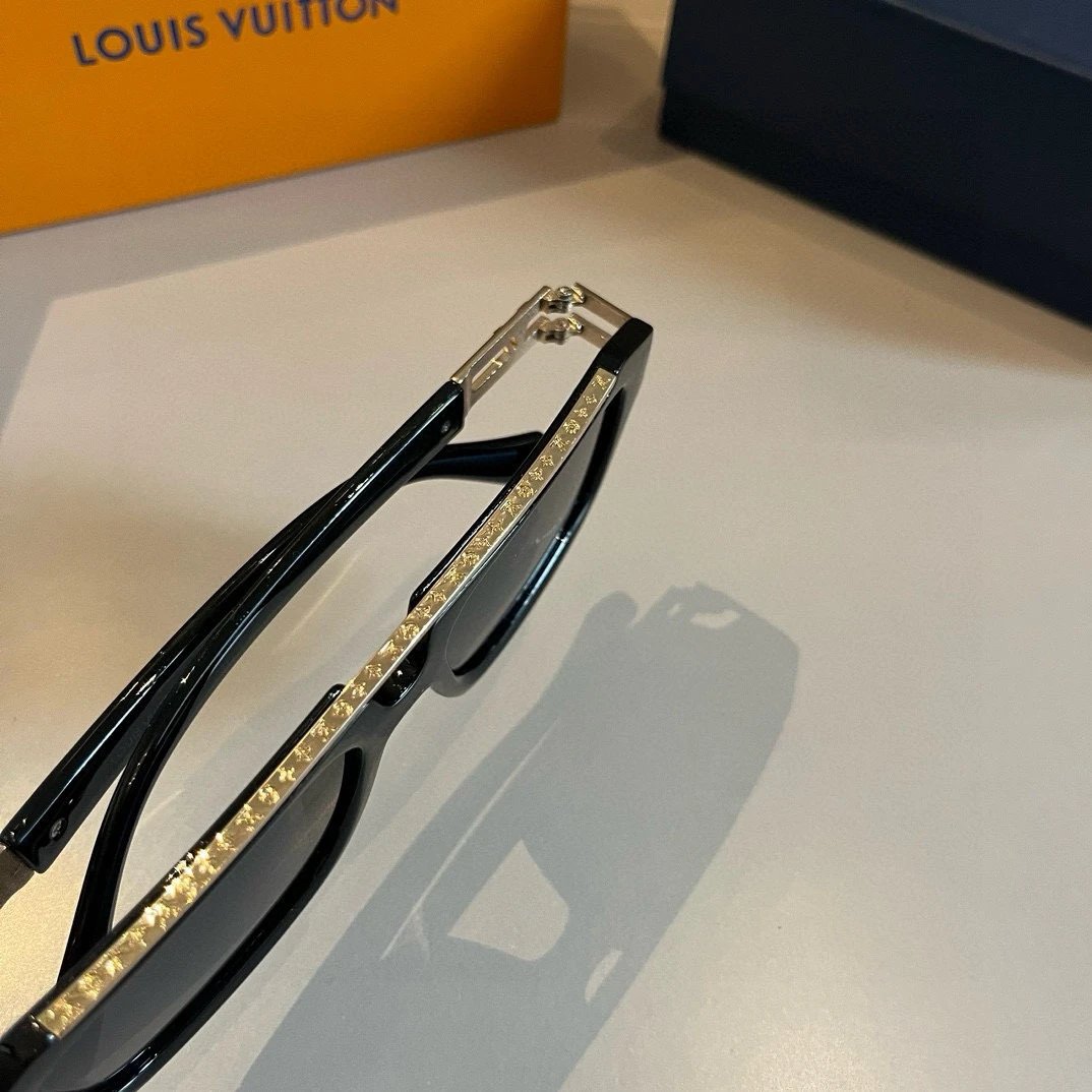Louis Vuitton black sunglasses with metal and diamond inlay