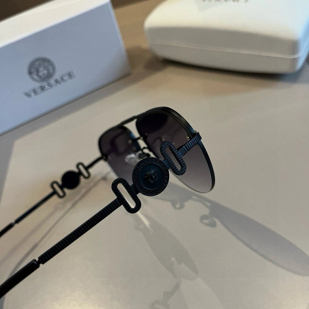 Versace Medusa Trendy Black Sunglasses
