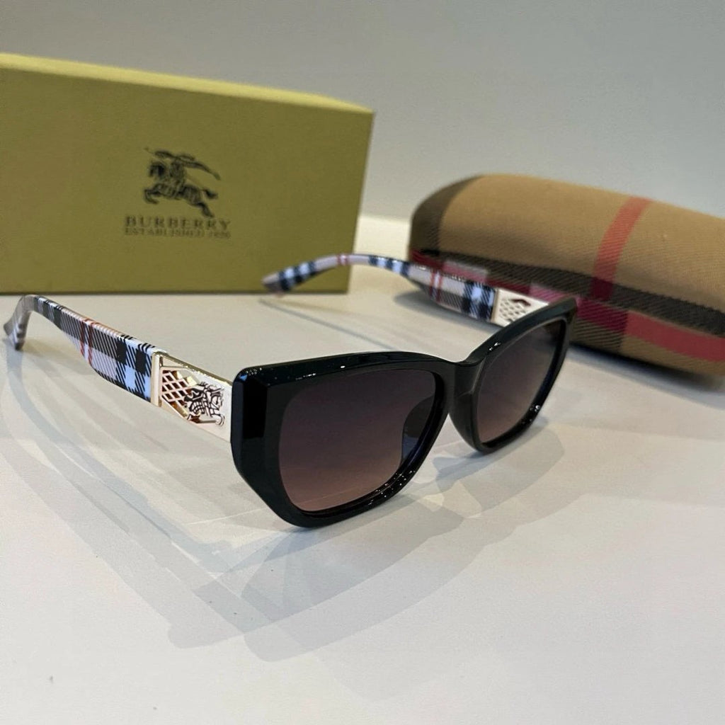 Burberry checkered fashion black sunglasses