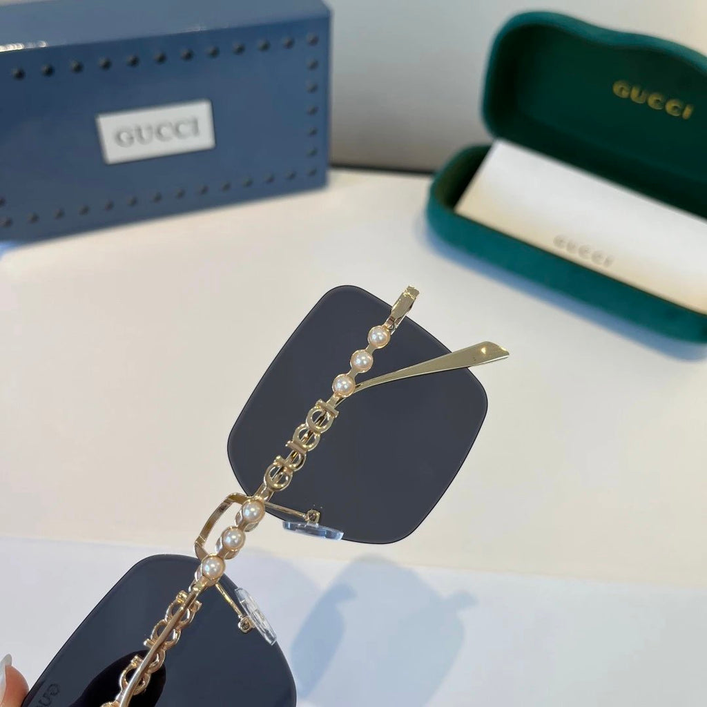 Gucci square - shaped fashionable sunglasses